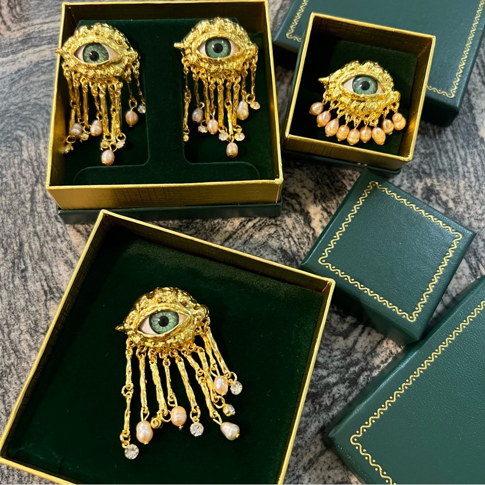 Lovers Eye Victorian Style Brooch Lapel Pin. Women's Vintage Eye Baroque… - Picture 8 of 8